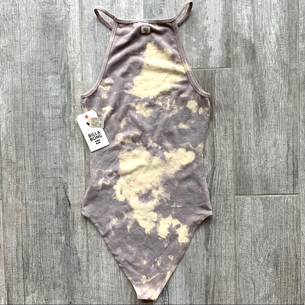 🔥🔥BILLABONG - GRAPHIC BODYSUIT🔥🔥 - Picture 6 of 7